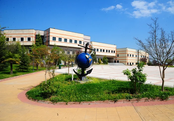 Kandıra Üniversitesi Yüksek Meslek Okulu
